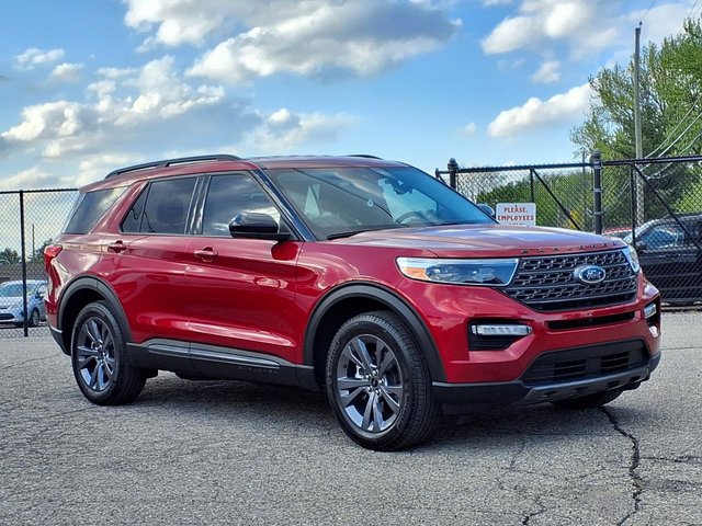 2024 Ford Explorer XLT