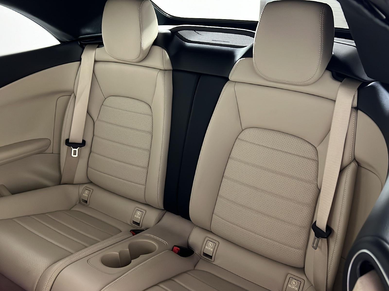 Used 2020 Polar White Mercedes-Benz C 300 image 4
