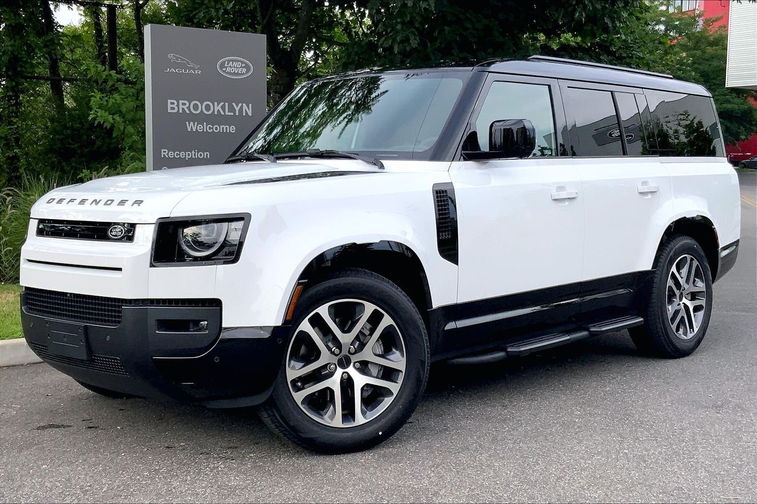 2026 Land Rover Defender 130