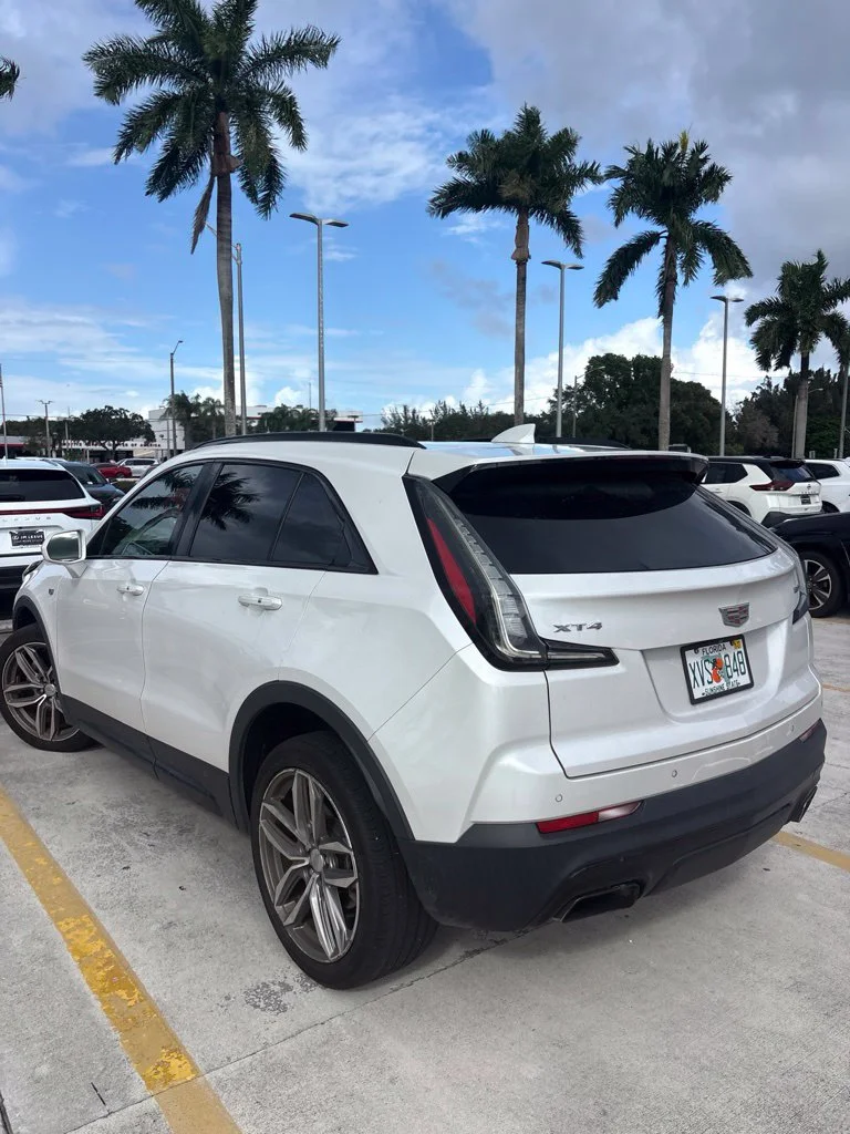 Used 2019 Crystal White Tricoat Cadillac Sport image 6