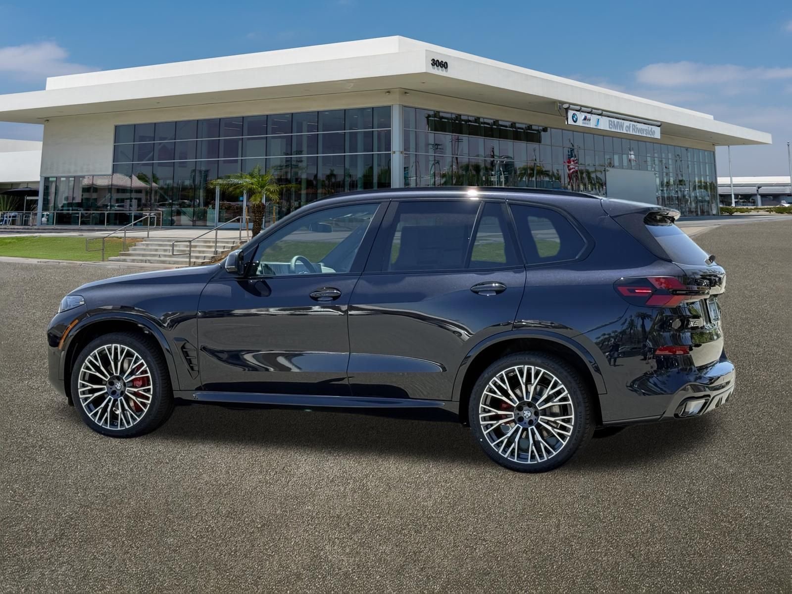 New 2026 Carbon Black Metallic BMW sDrive40i image 7