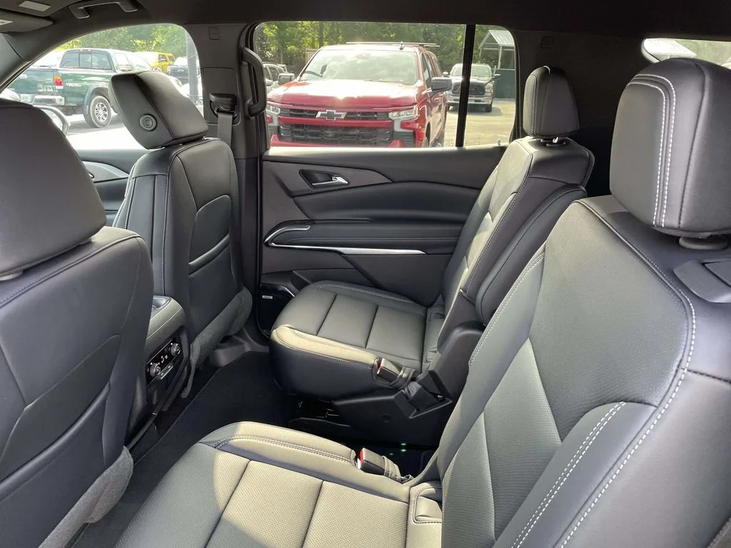 New 2026 Sterling Gray Metallic Chevrolet FWD LT image 16