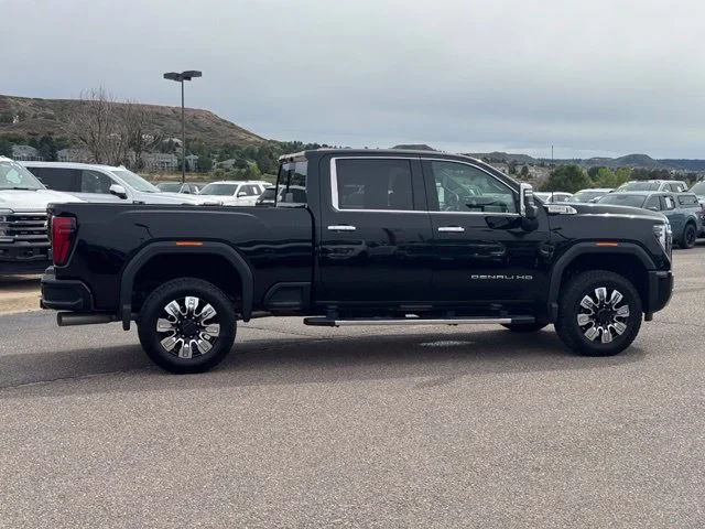 Certified Used 2025 Onyx Black GMC Denali image 6