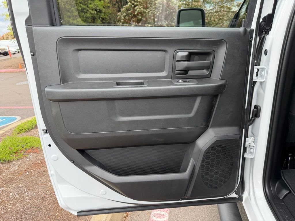 New 2026 Bright White Clearcoat RAM Tradesman image 27
