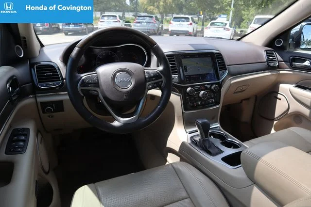 Used 2021 Ivory Jeep Overland image 25