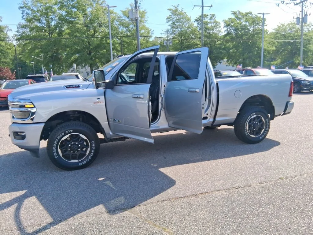Used 2026 Silver Ram Laramie image 27