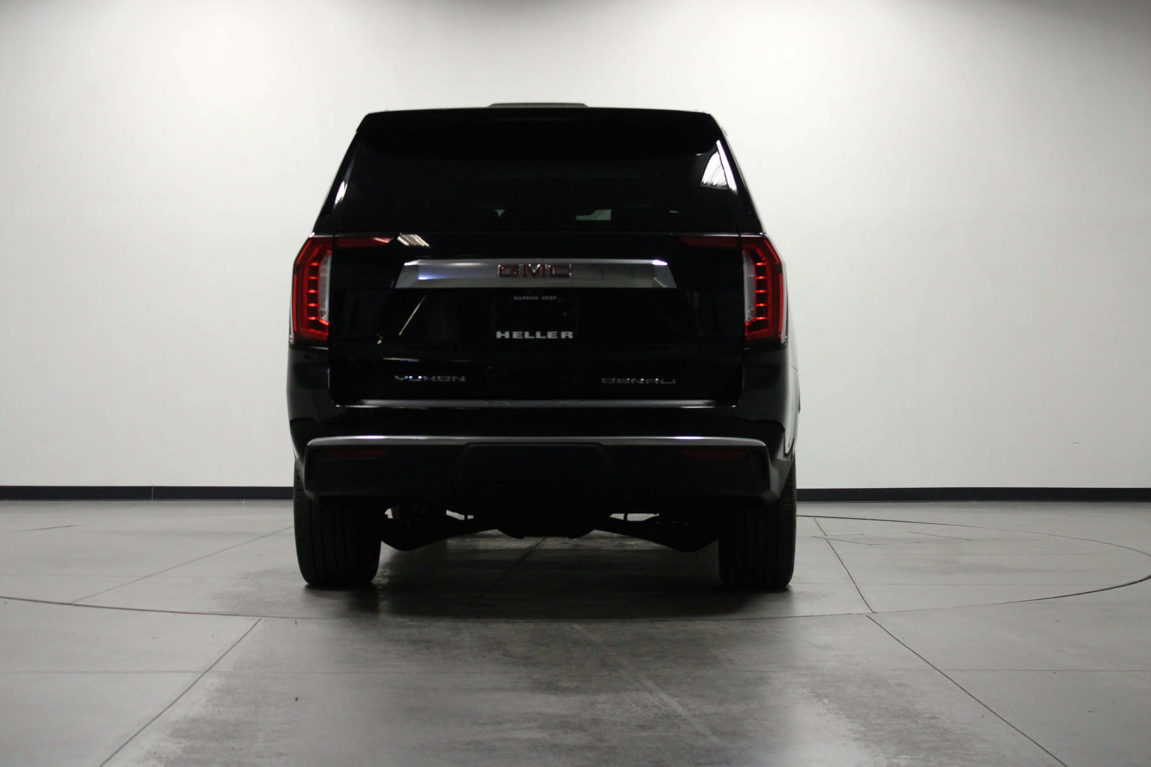 Used 2022 Onyx Black GMC Denali image 5