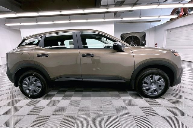 New 2027 Canyon Bronze Nissan S image 19