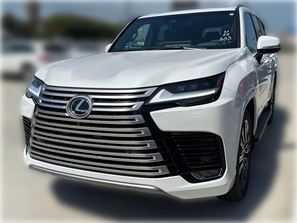 New 2026 Eminent White Pearl Lexus LUXURY image 5