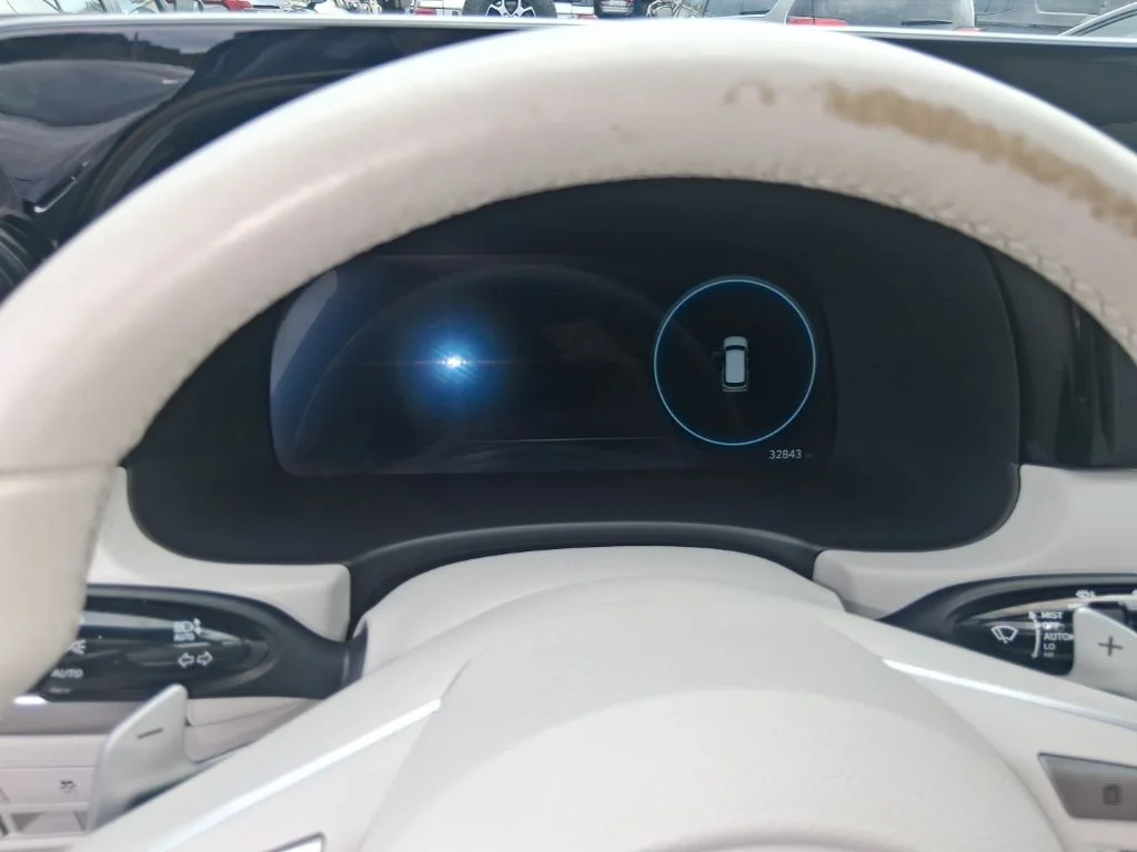Used 2024 White Hyundai Limited image 10