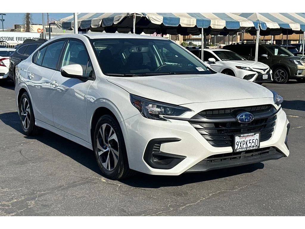 Used 2025 Crystal White Pearl Subaru Premium image 8