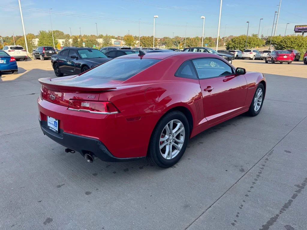 Used 2015 Red Chevrolet 2LS image 5