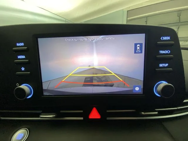 Used 2023 Black Hyundai SEL image 17