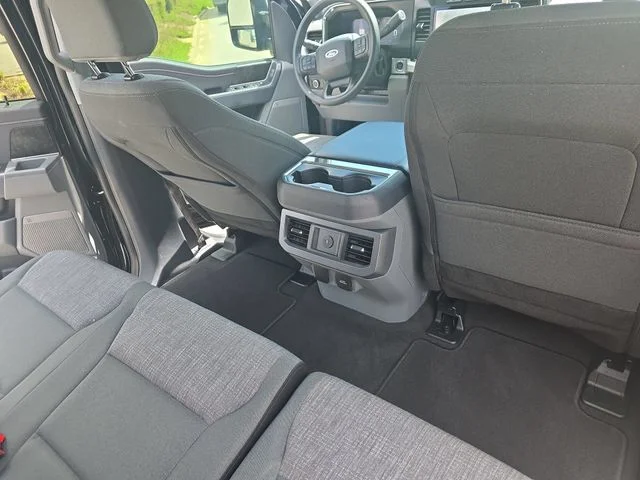 Used 2024 Black Ford XLT image 12