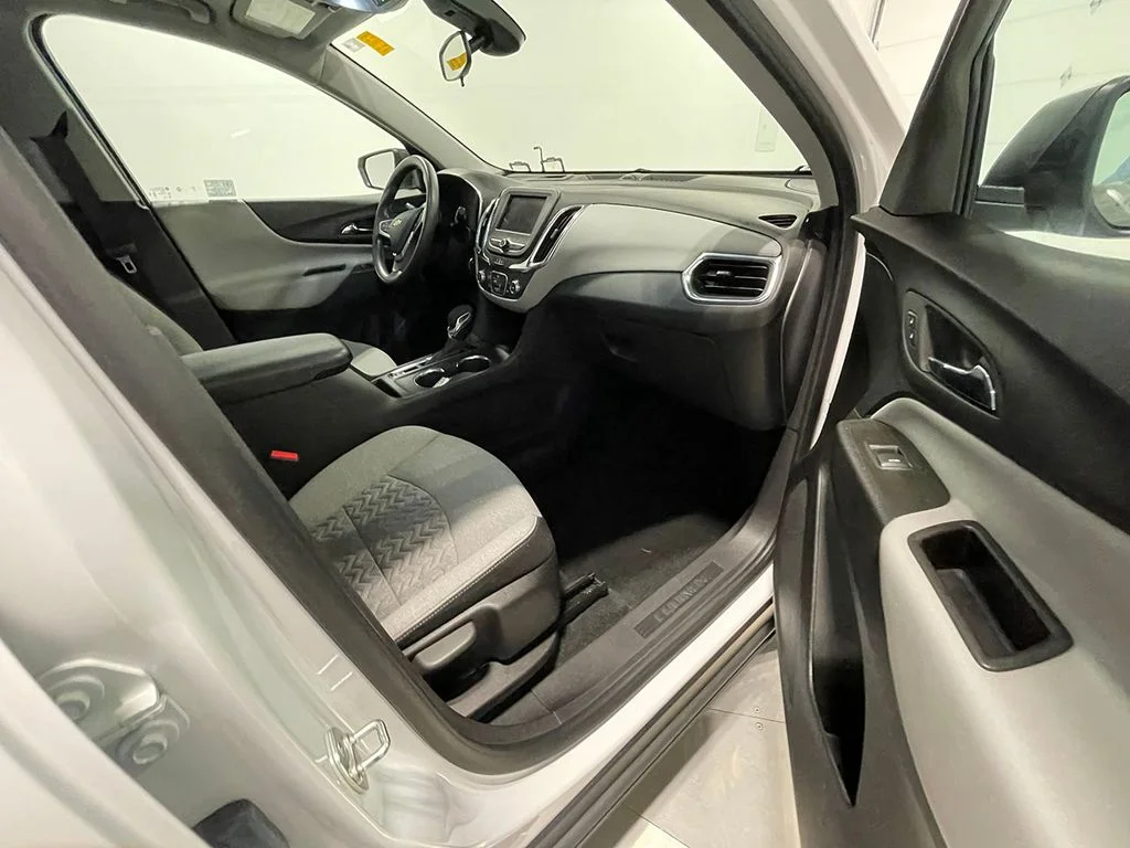 Used 2024 White Chevrolet LS image 24