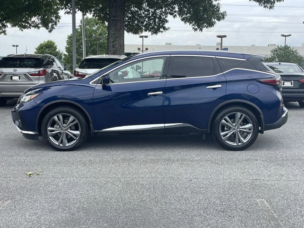 Used 2019 Blue Nissan Platinum image 2