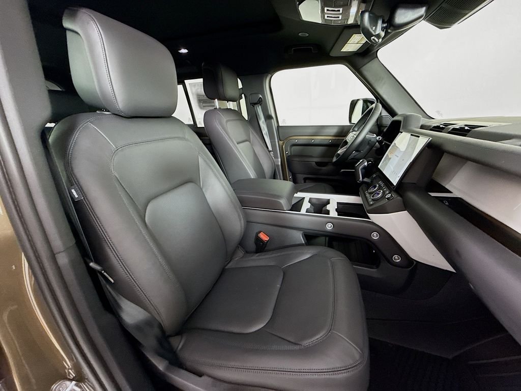 New 2026 Gondwana Stone LAND ROVER X-Dynamic SE image 24