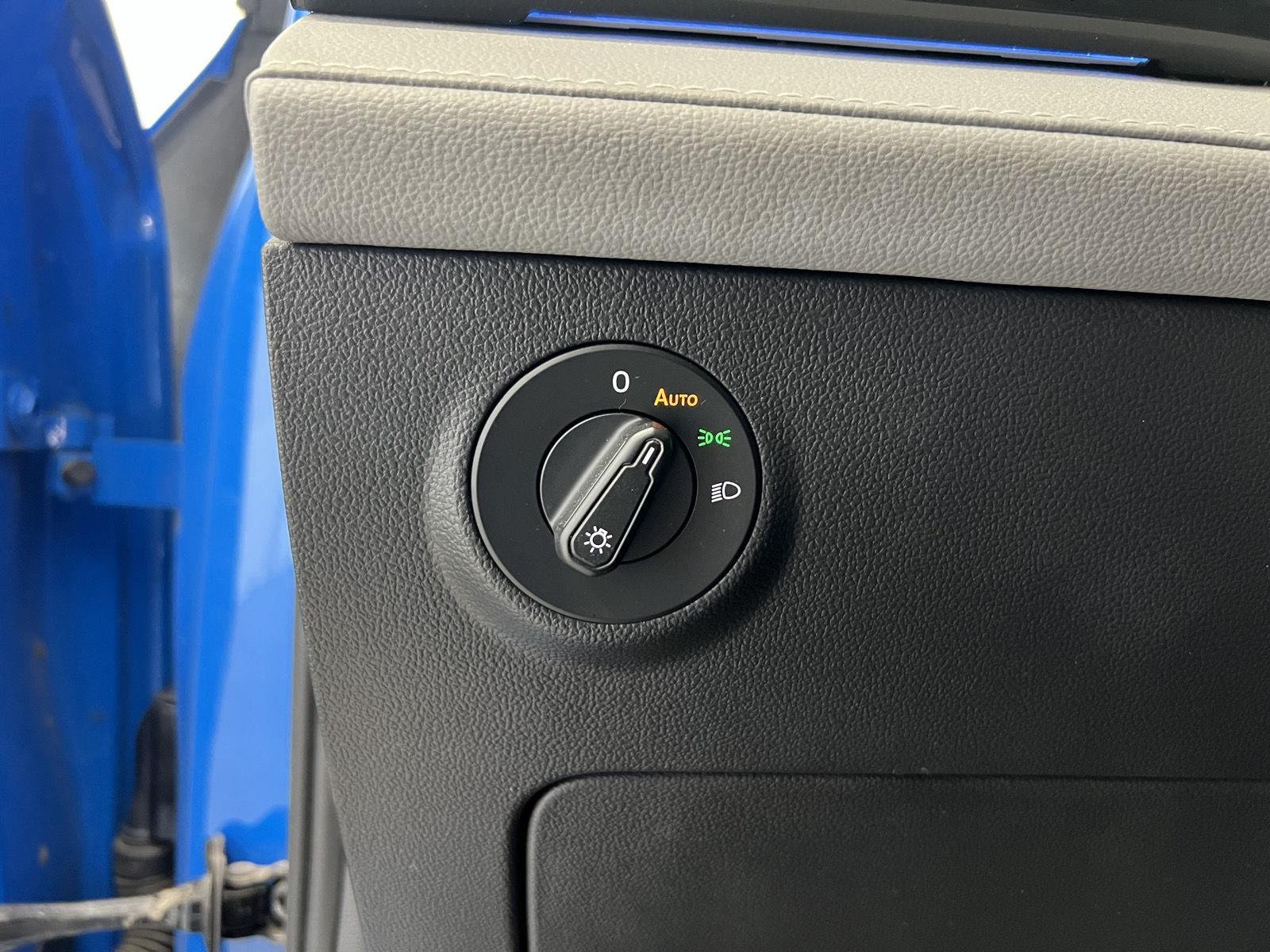 2023 Volkswagen Taos SEL - Photo 14