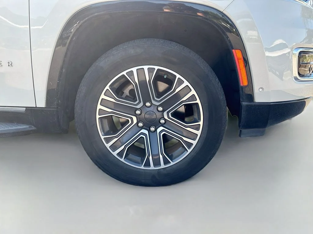 Used 2022 White Jeep Series III image 13