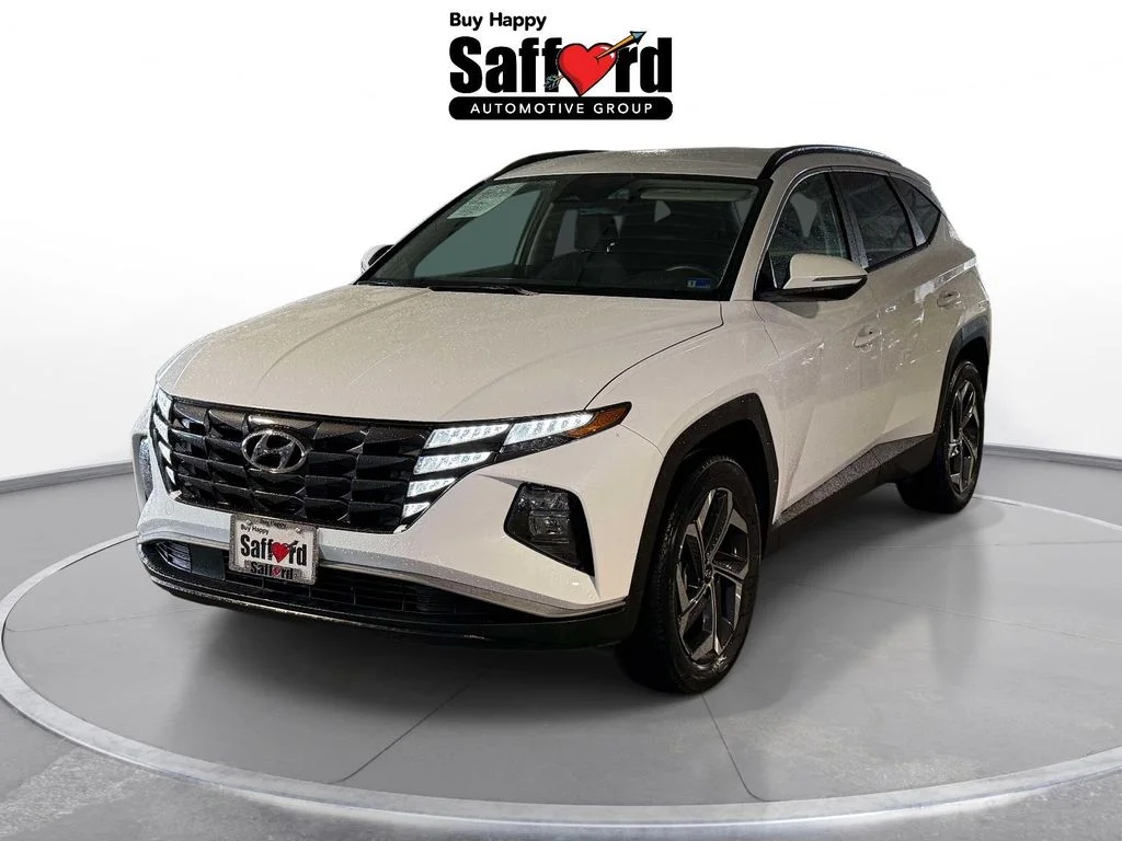 Used 2023 White Hyundai SEL image 1