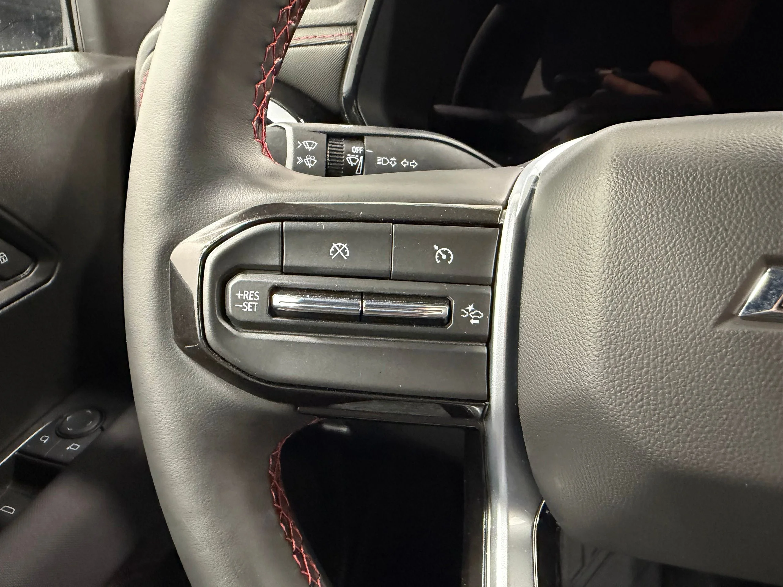 Used 2026 Gray Chevrolet Z71 image 38