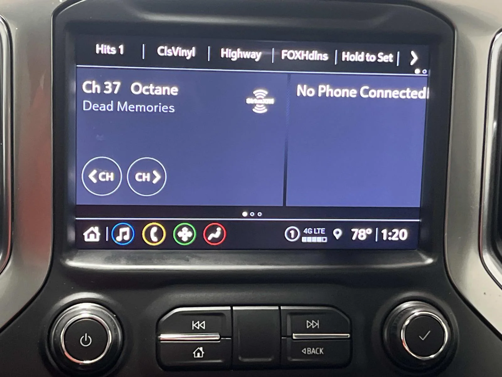 Used 2022 All normally body colored non-sheet metal parts will be black including front fender extensions, cab spoiler on Double & Crew cabs and LT trim door handles. May require extended lead time. Chevrolet LT Trail Boss image 21