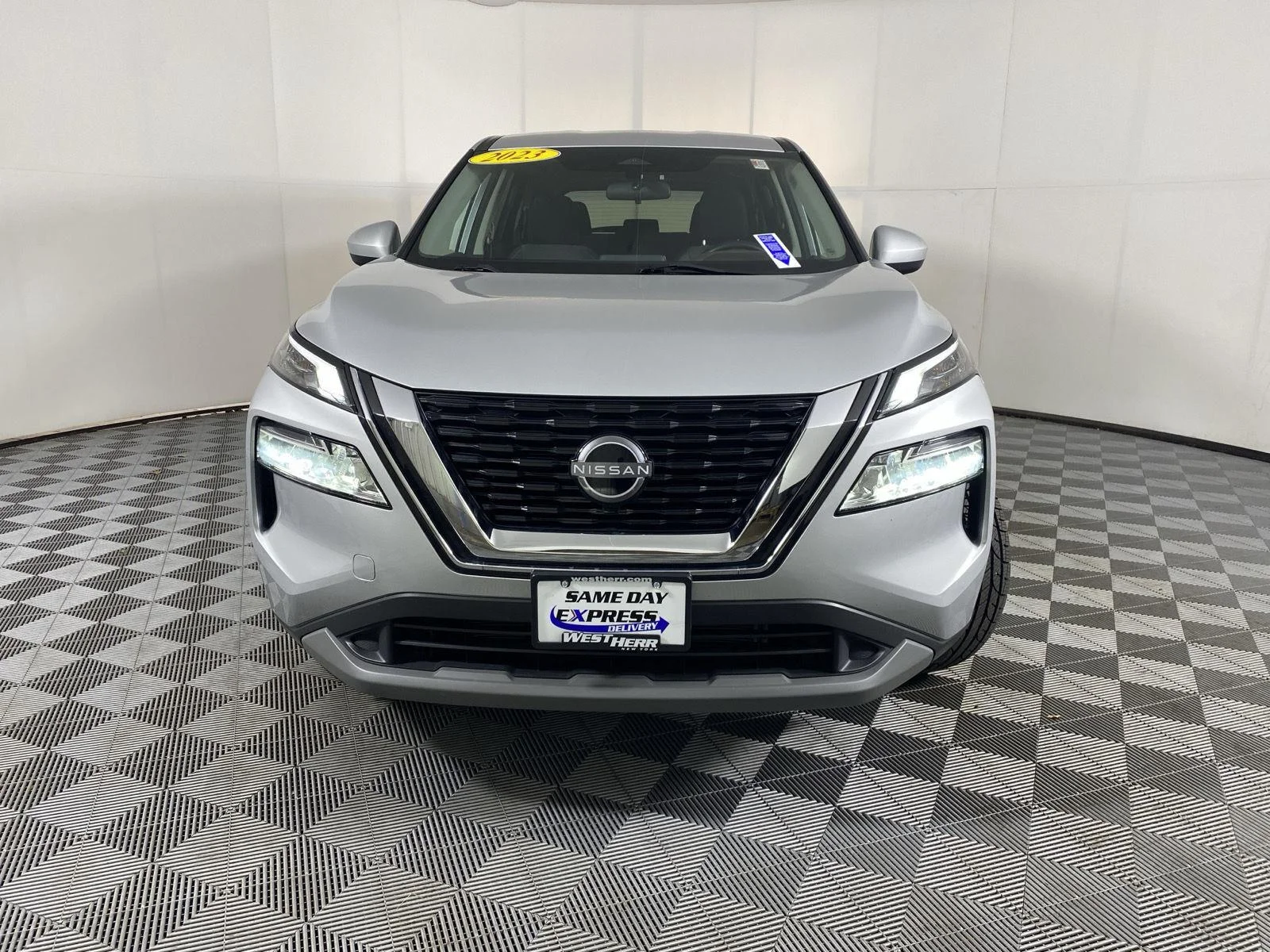 Used 2023 Brilliant Silver Metallic Nissan SV image 2