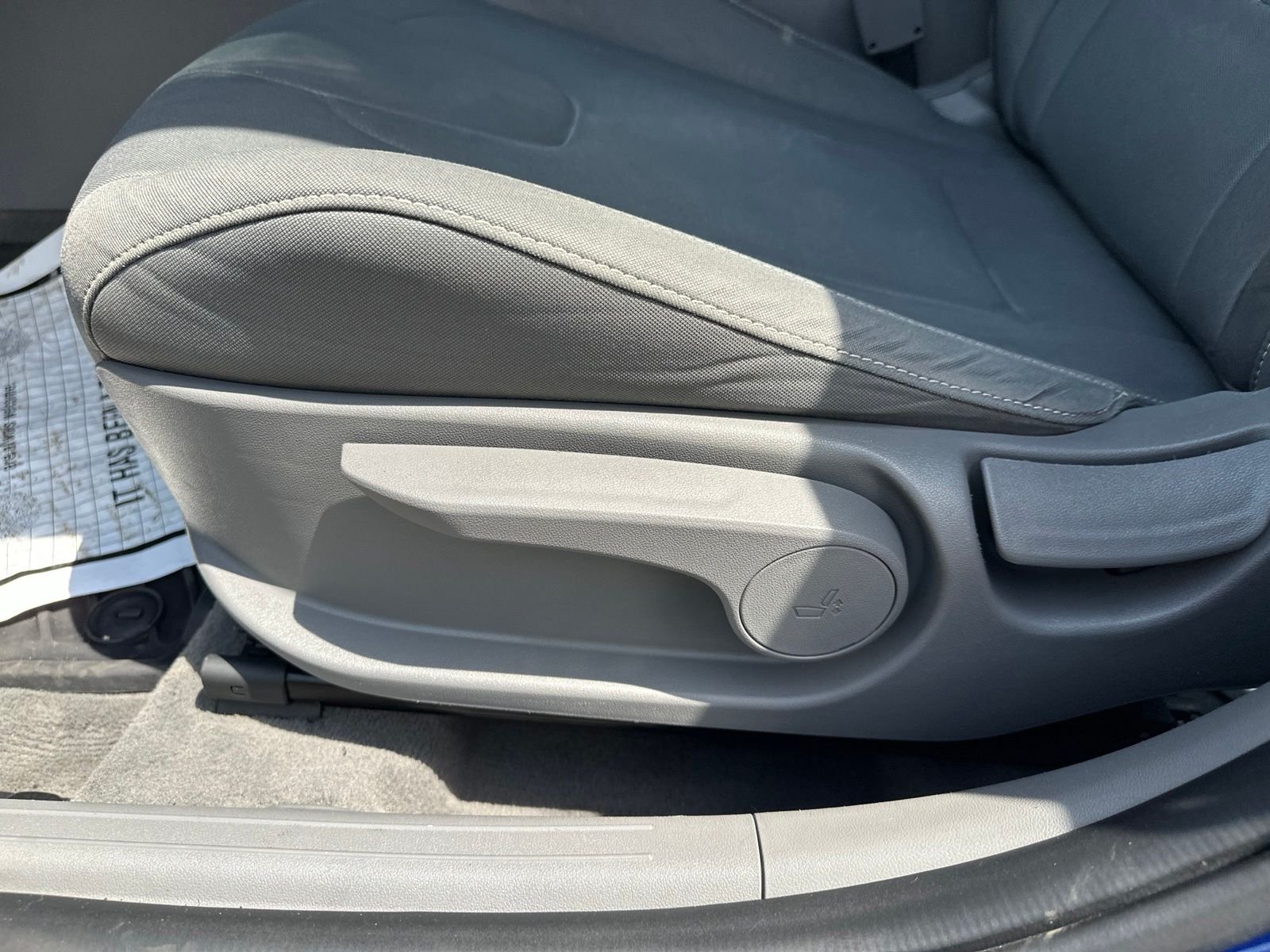Used 2023 Blue Hyundai SEL image 10
