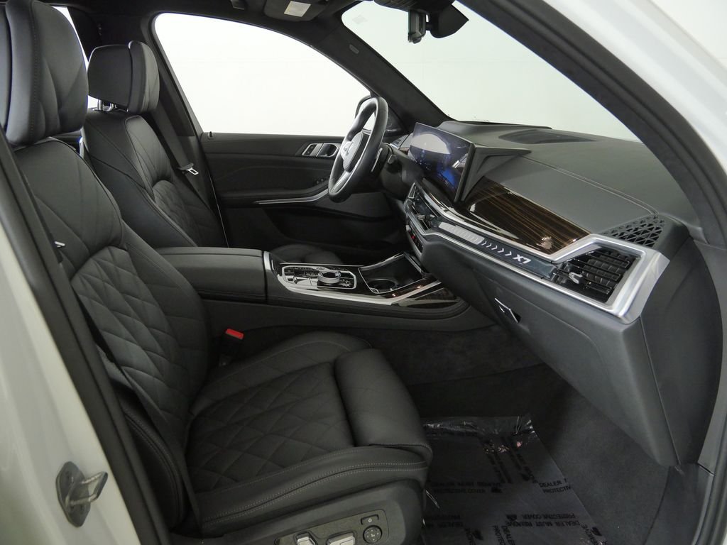Certified Used 2026 Alpine White BMW xDrive40i image 24