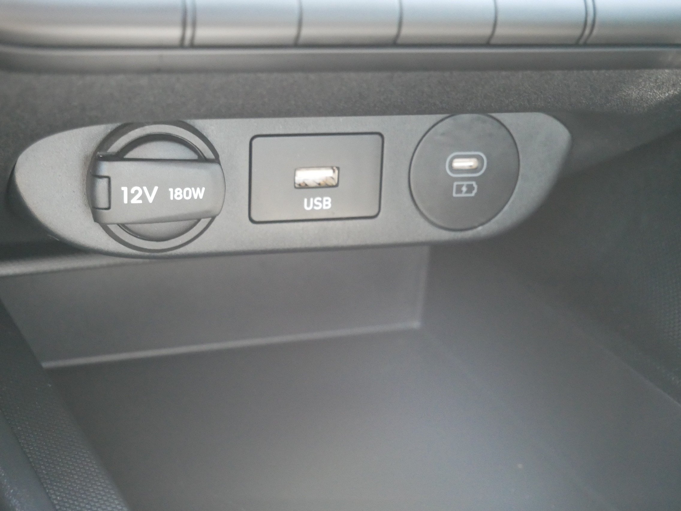 Certified Used 2026 Fluid Metal Hyundai SE image 23