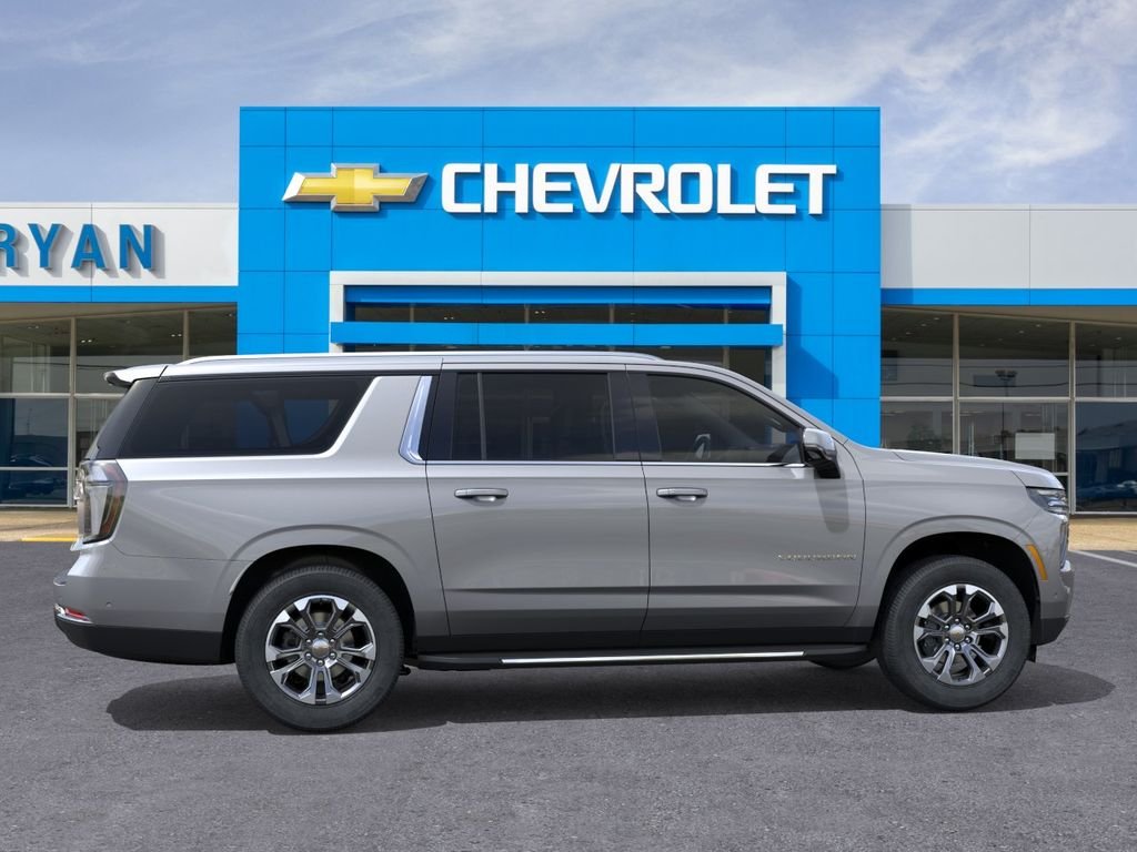 2026 Chevrolet Suburban LT - Photo 5