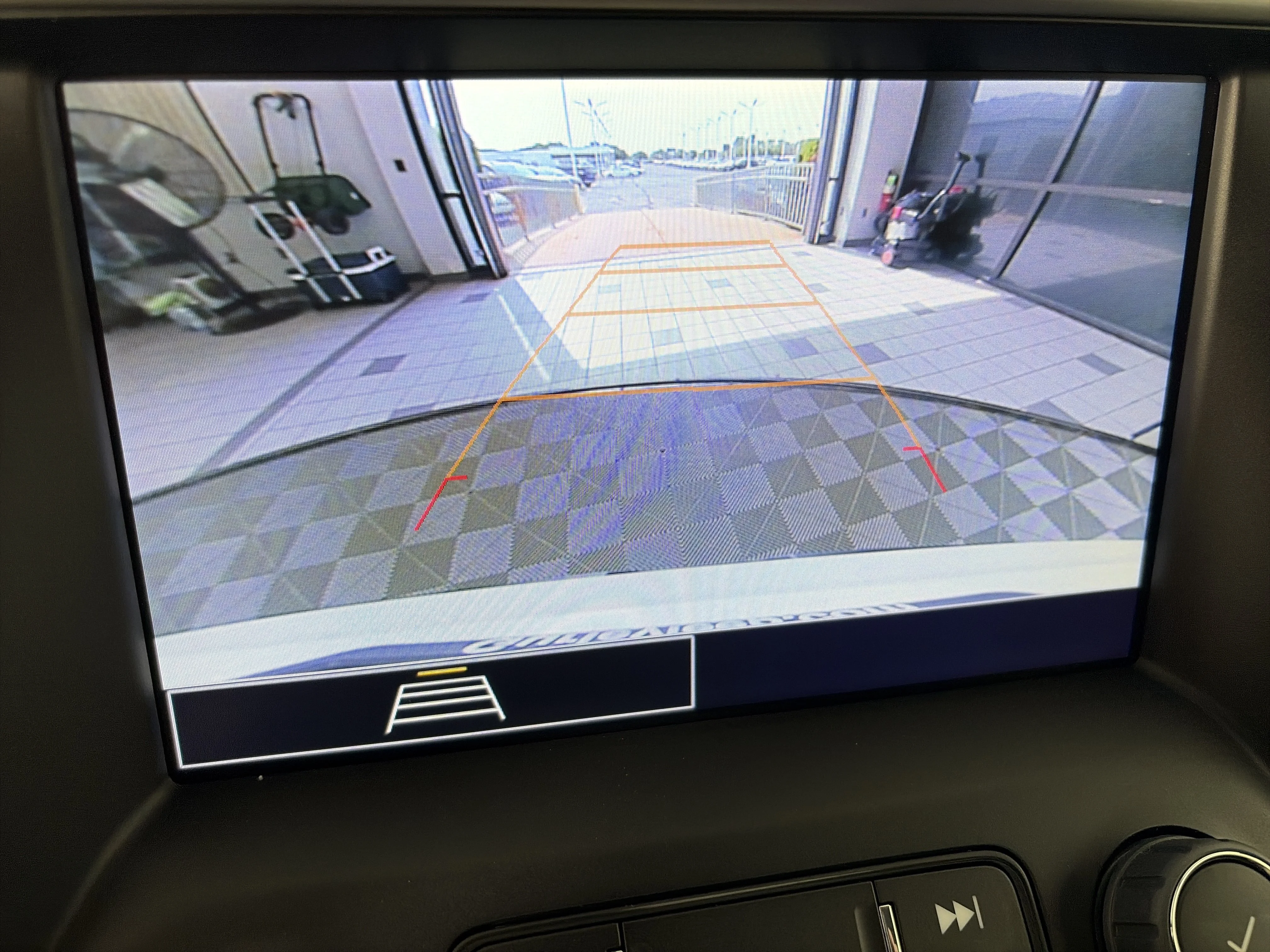 2023 GMC Acadia SLE - Photo 23