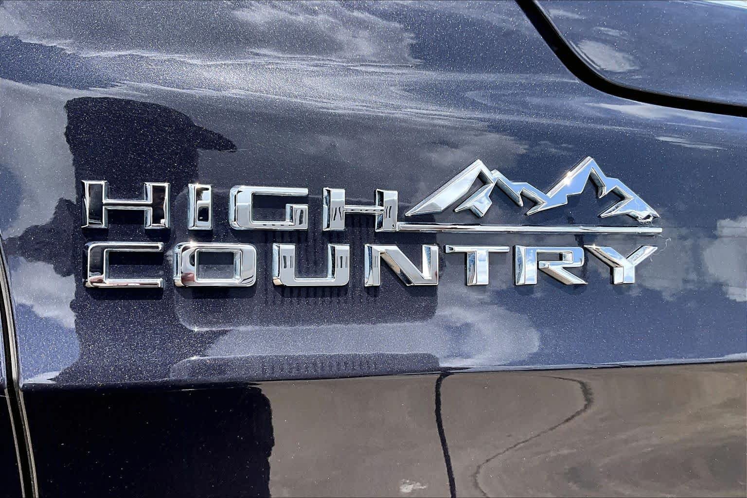 Used 2022 Dark Ash Metallic Chevrolet High Country image 19