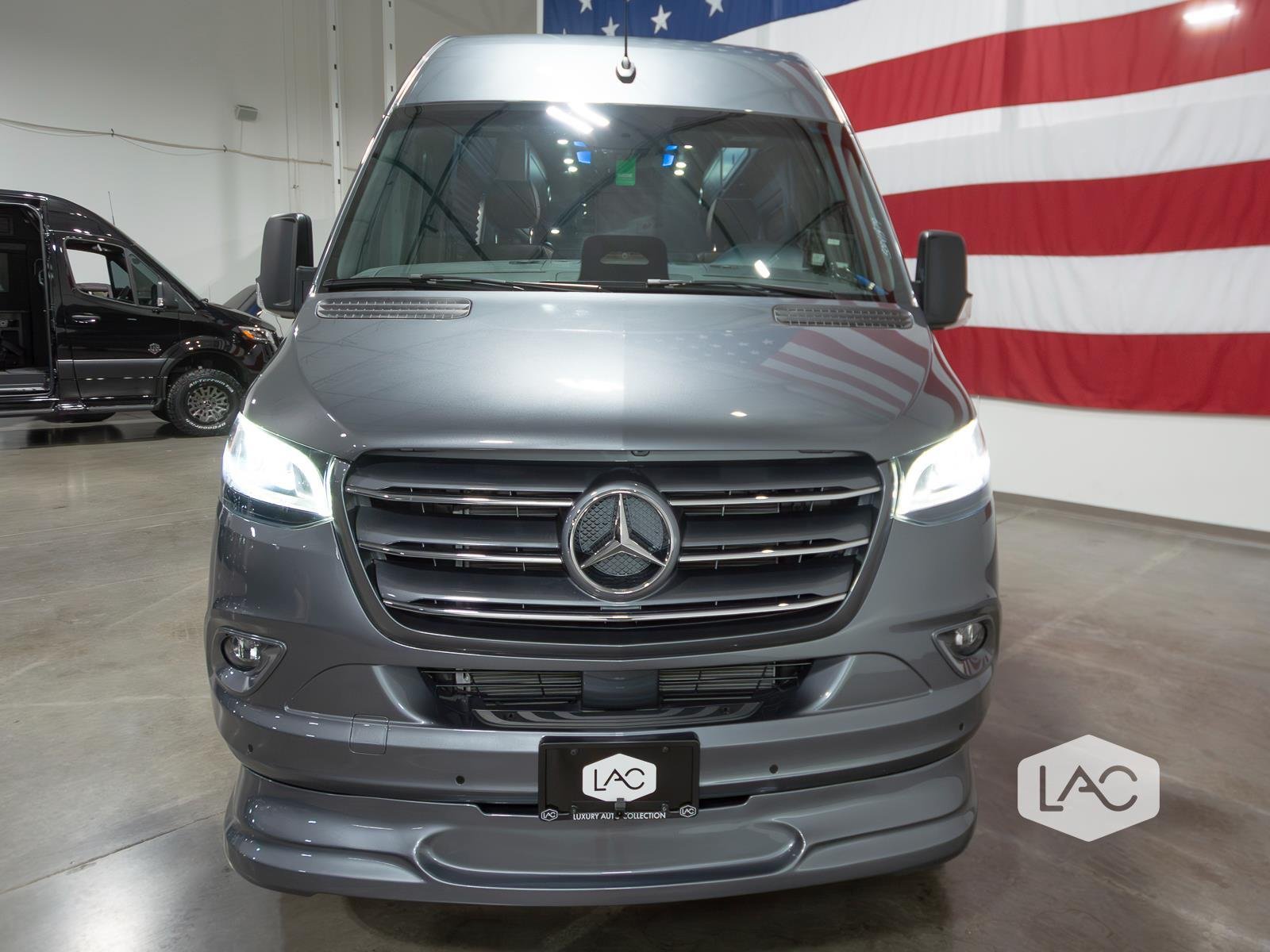 New 2026 Selenite gray metallic OGV Luxury Coach AWD ULTIMATE 1080ah ADV Pkg image 35