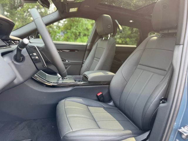 New 2026 Tribeca Blue Land Rover S image 14