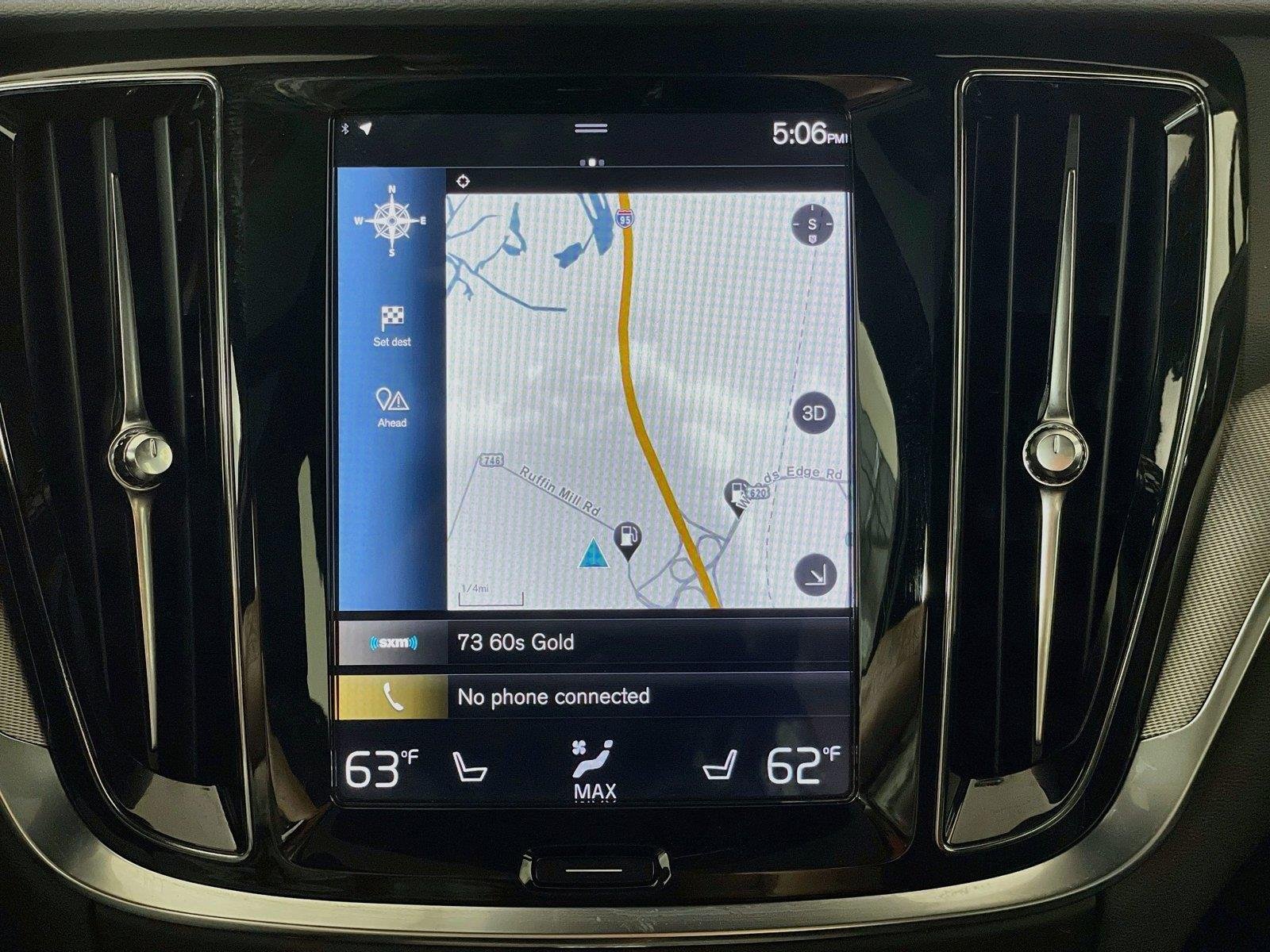 Used 2019 Fusion Red Metallic Volvo R-Design image 16