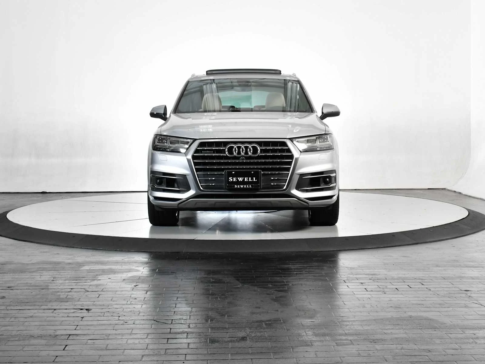 Used 2017 Florett Silver Metallic Audi Prestige image 9