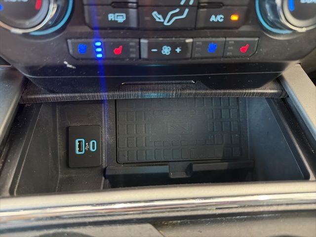 Used 2021 Blue Ford Lariat image 20