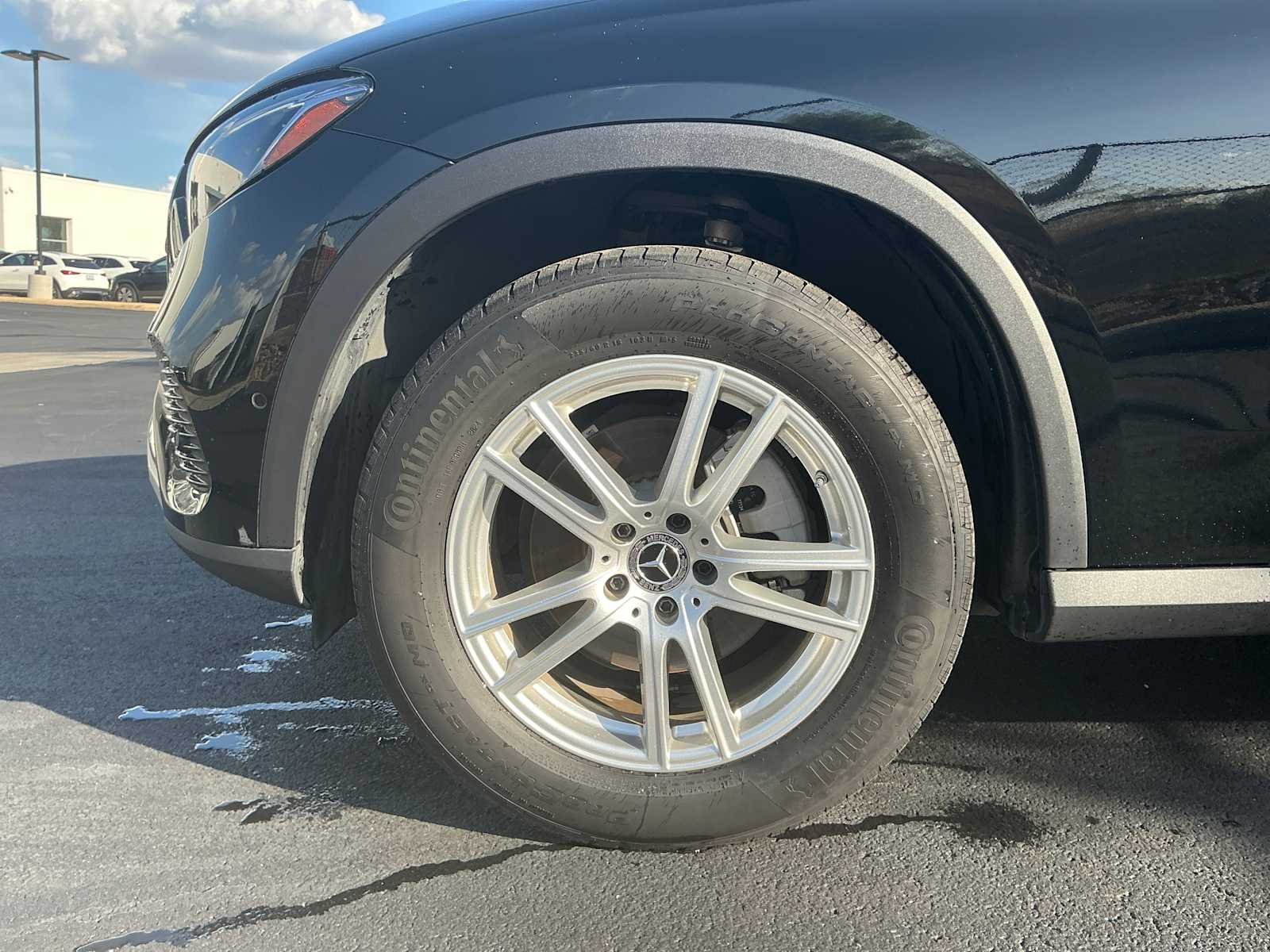 Certified Used 2025 Black Mercedes-Benz GLC 300 image 5