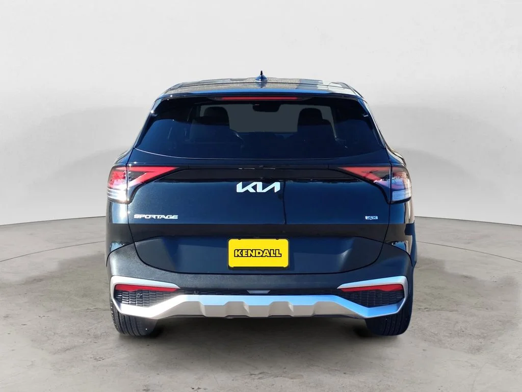 Used 2023 Black Kia LX image 4