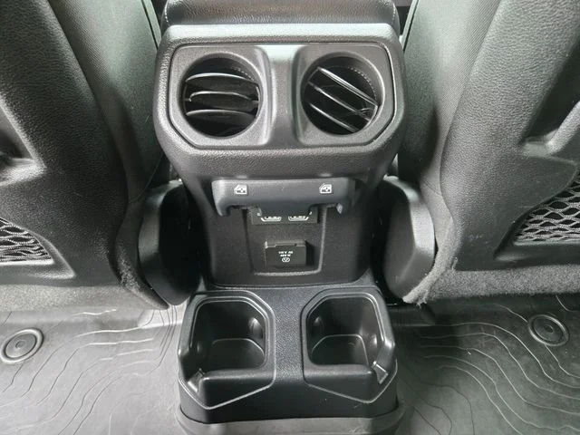 Used 2021 Red Jeep Rubicon image 14