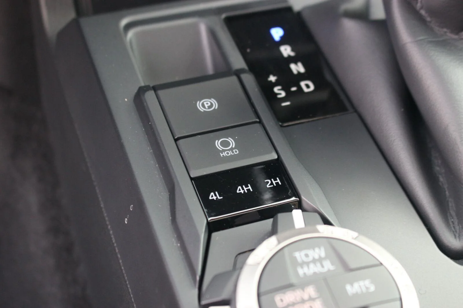 Used 2024 White Toyota SR5 image 25