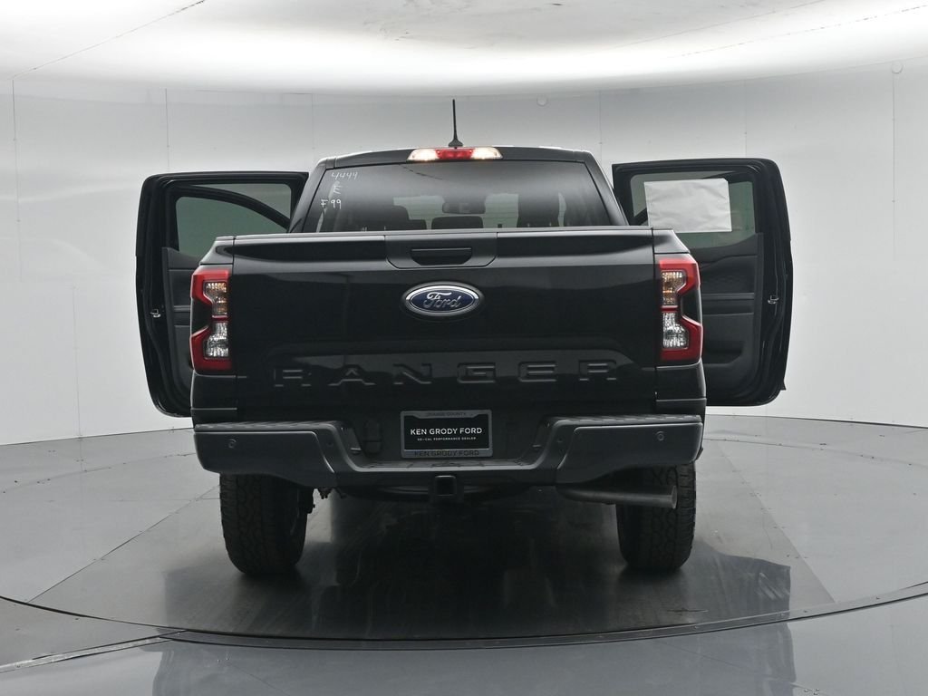 New 2026 Shadow Black Ford XLT image 30