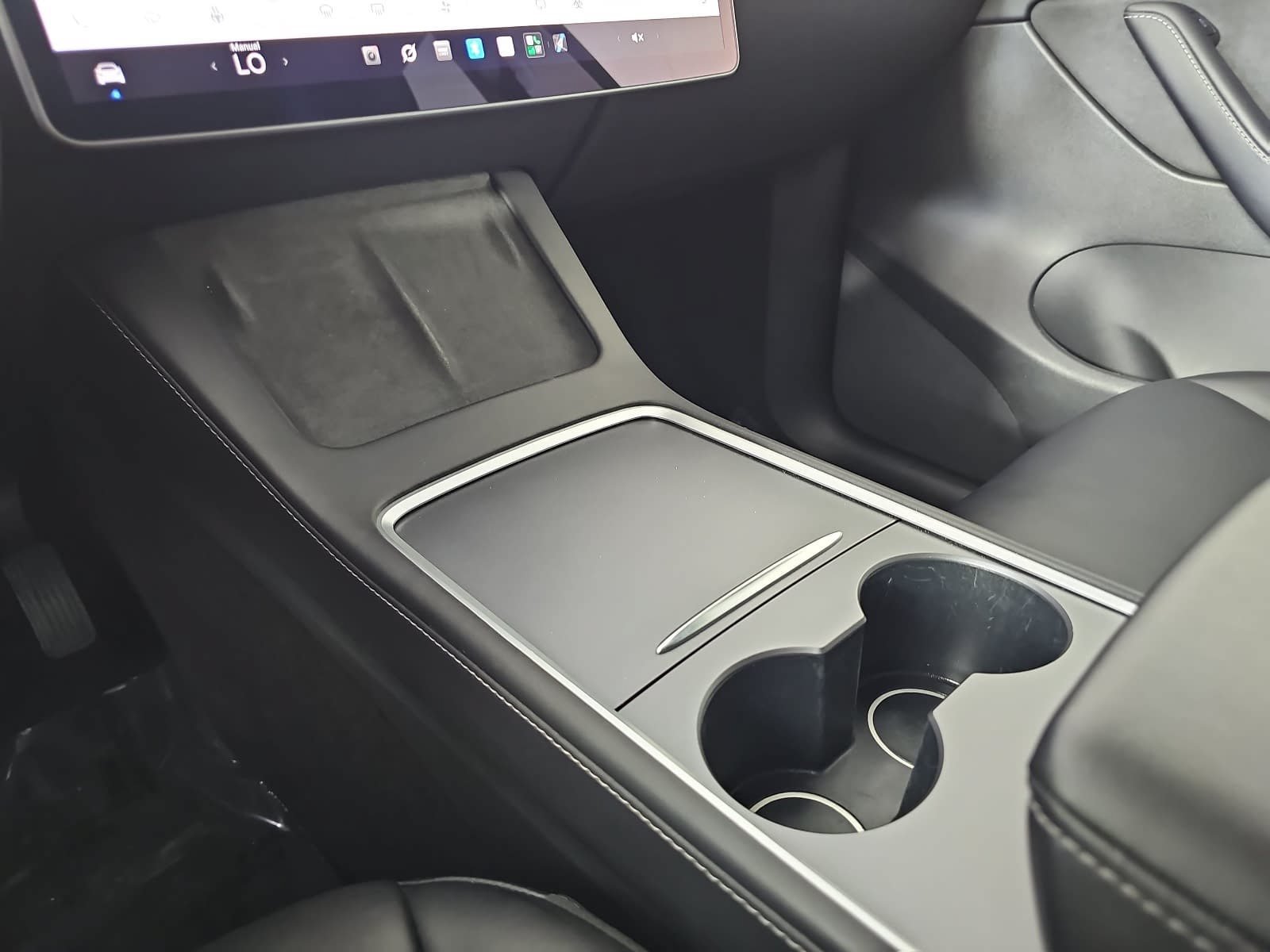 Used 2022 White Tesla Long Range image 24