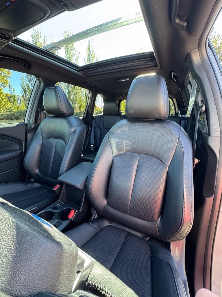 Used 2025 River Rock Pearl Subaru Limited image 35