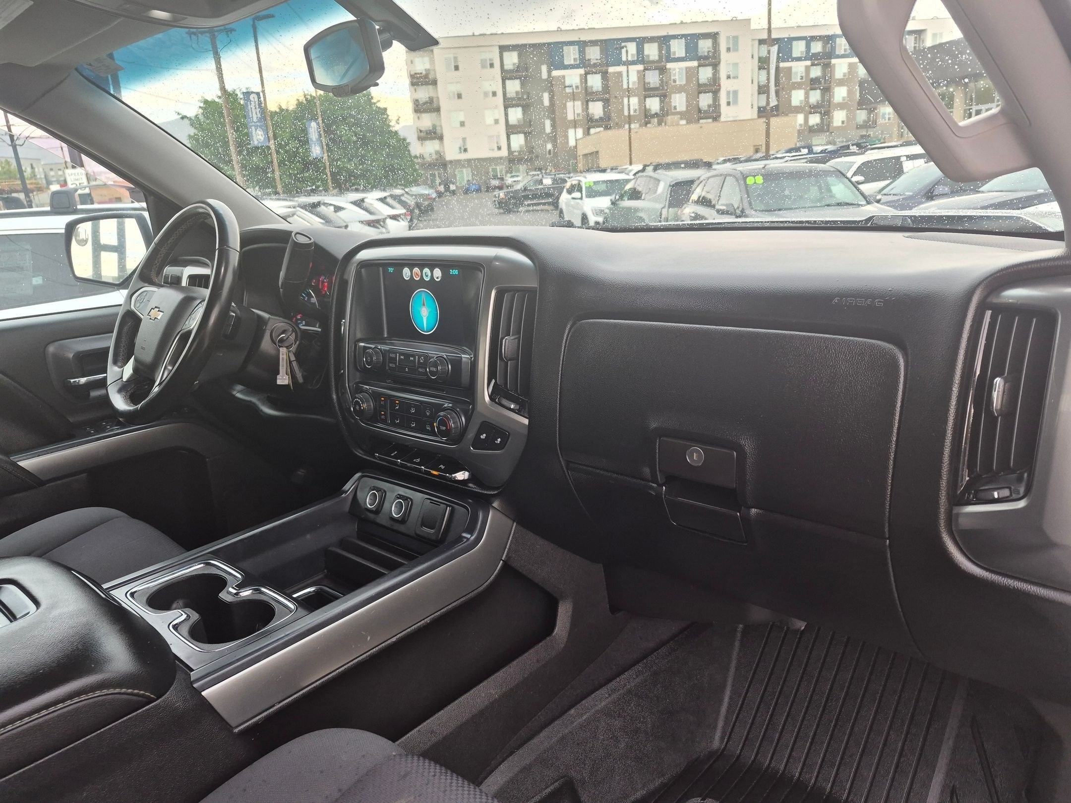 Used 2018 Silver Chevrolet LT image 29