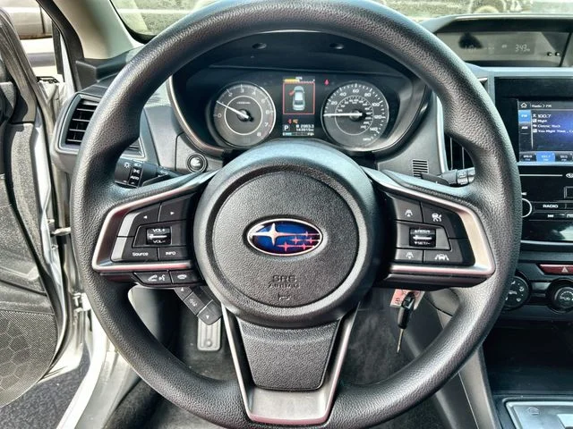 Used 2018 Silver Subaru 2.0i Premium image 9