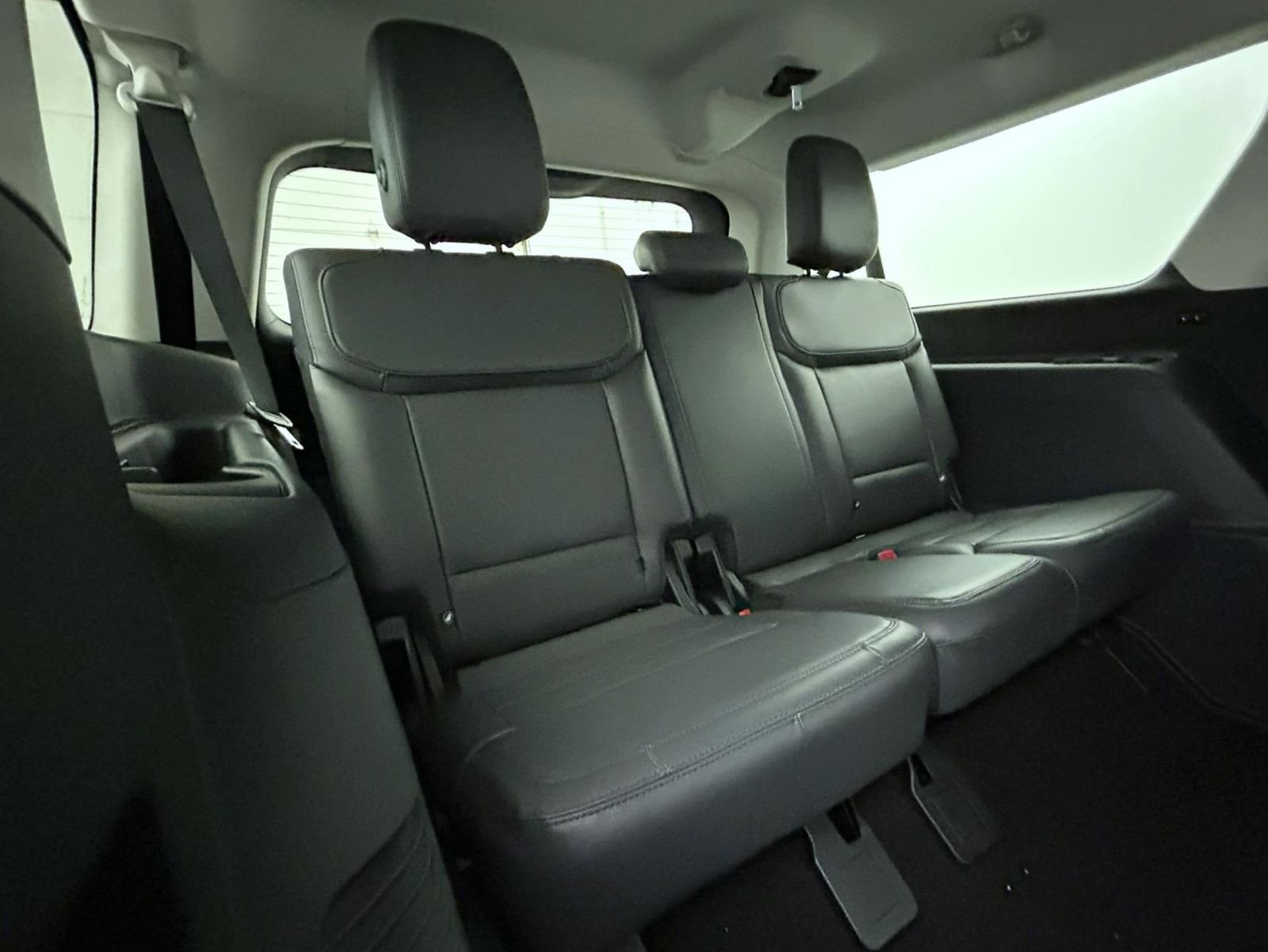 New 2026 Star White Metallic Tri-Coat Ford Active image 19