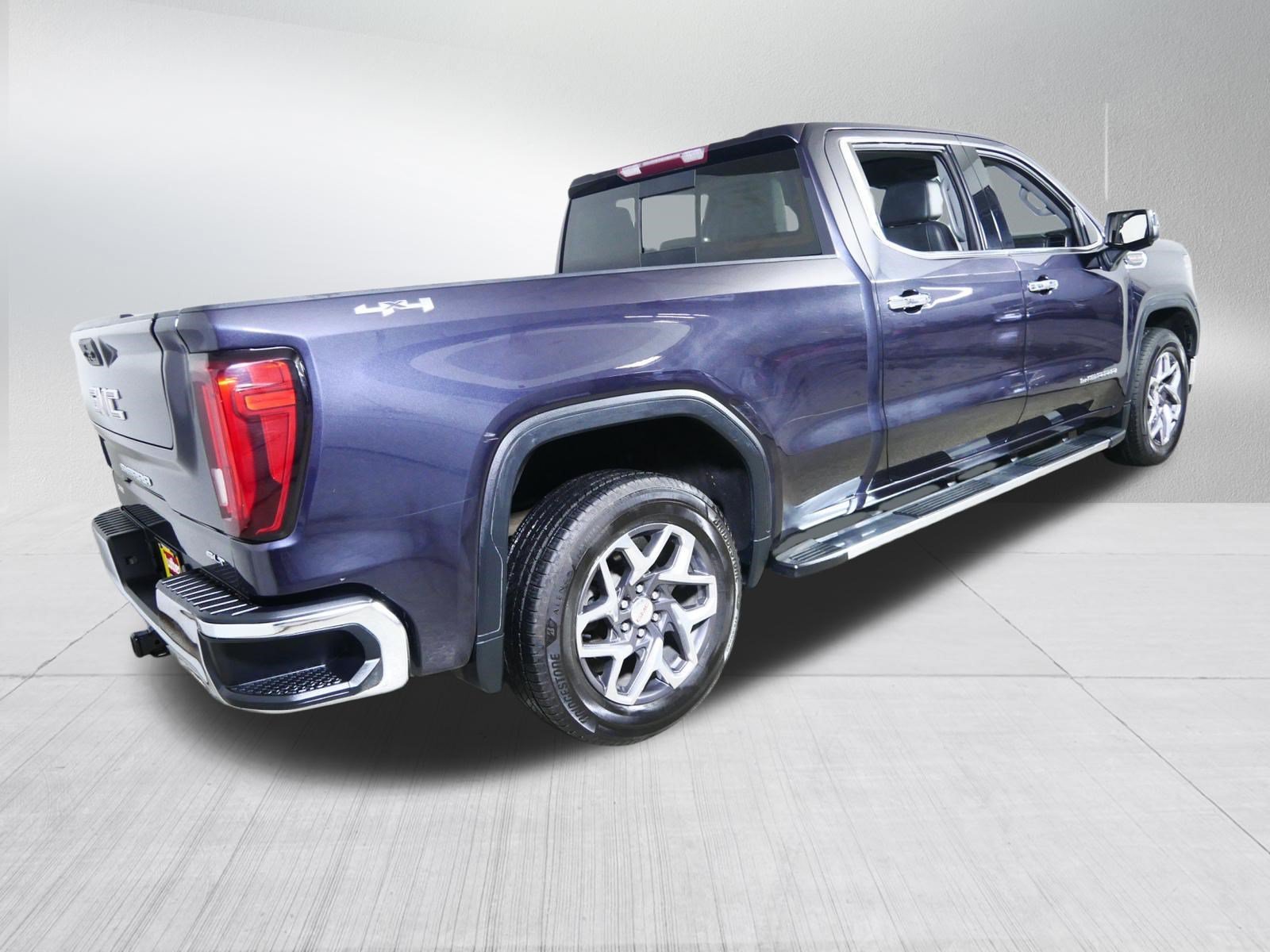Used 2023 Titanium Rush Metallic GMC SLT image 7