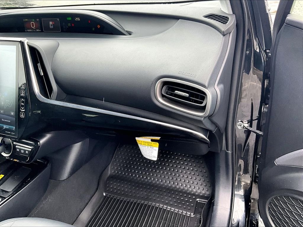 Used 2022 Black Toyota XLE image 13
